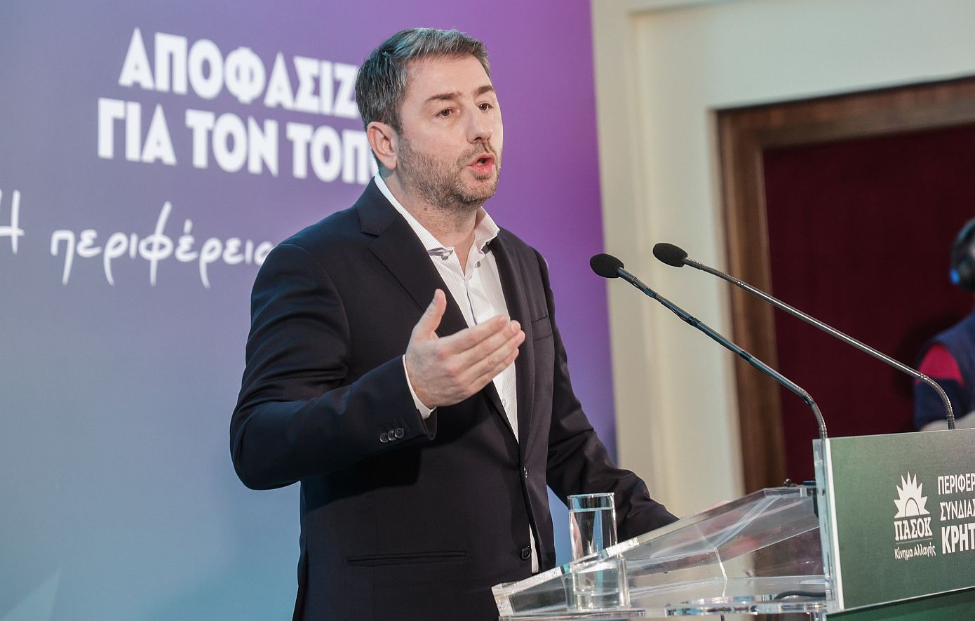 Ανδρουλάκης: Χωρίς πολιτική αλλαγή, με τη σημερινή κυβέρνηση που υπηρετεί τους λίγους και ισχυρούς, η χώρα δεν θα σηκώσει κεφάλι