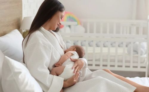 Θηλασμός και ψυχική δύναμη: Η πιο σιωπηλή, αλλά δυνατή πλευρά της μητρότητας
