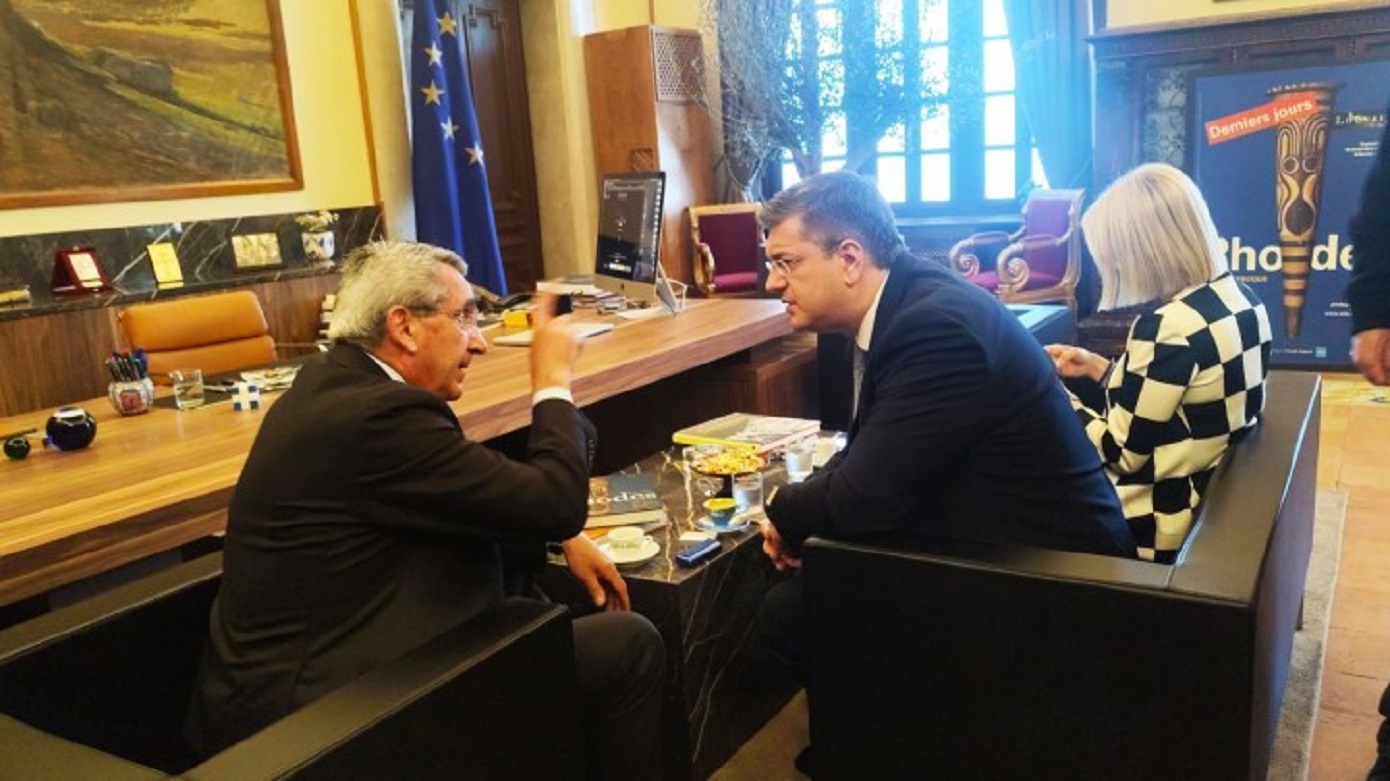 Στη Ρόδο ο Ευρωπαίος επίτροπος Βιώσιμων Μεταφορών και Τουρισμού Απόστολος Τζιτζικώστας για την Ημέρα της Ευρώπης