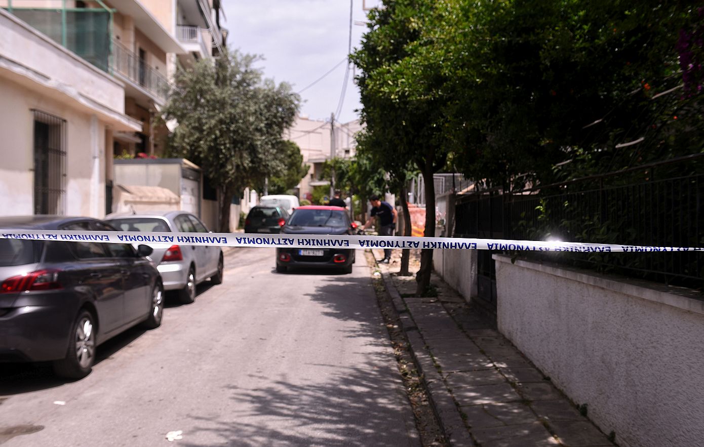 Νέα Χαλκηδόνα: 48χρονη βρέθηκε στραγγαλισμένη &#8211; «O πρώην σύντροφός της την χτυπούσε, ήταν πολύ νευρικός» λέει ο γιος της