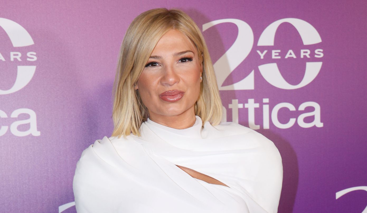 Ladies in white: Oι κυρίες που ντύθηκαν στα λευκά στο πάρτι για τα 20 χρόνια του Attica