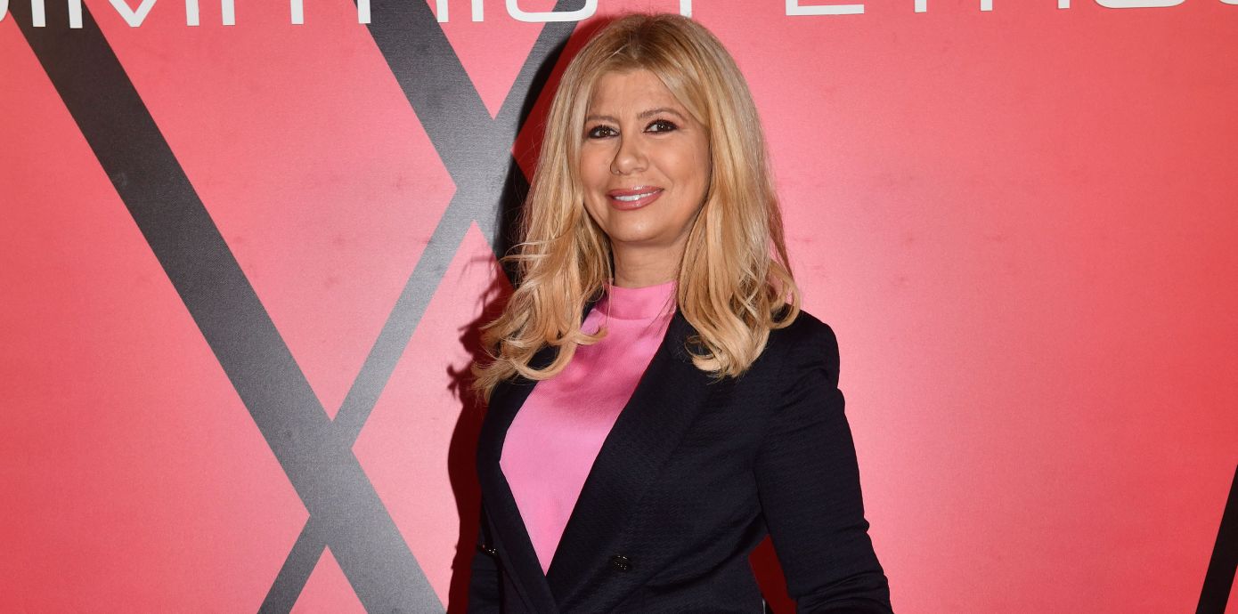 Το είδαμε κι αυτό: Η Ζήνα Κουτσελίνη αποχωρίστηκε το ξανθό και έγινε καστανή
