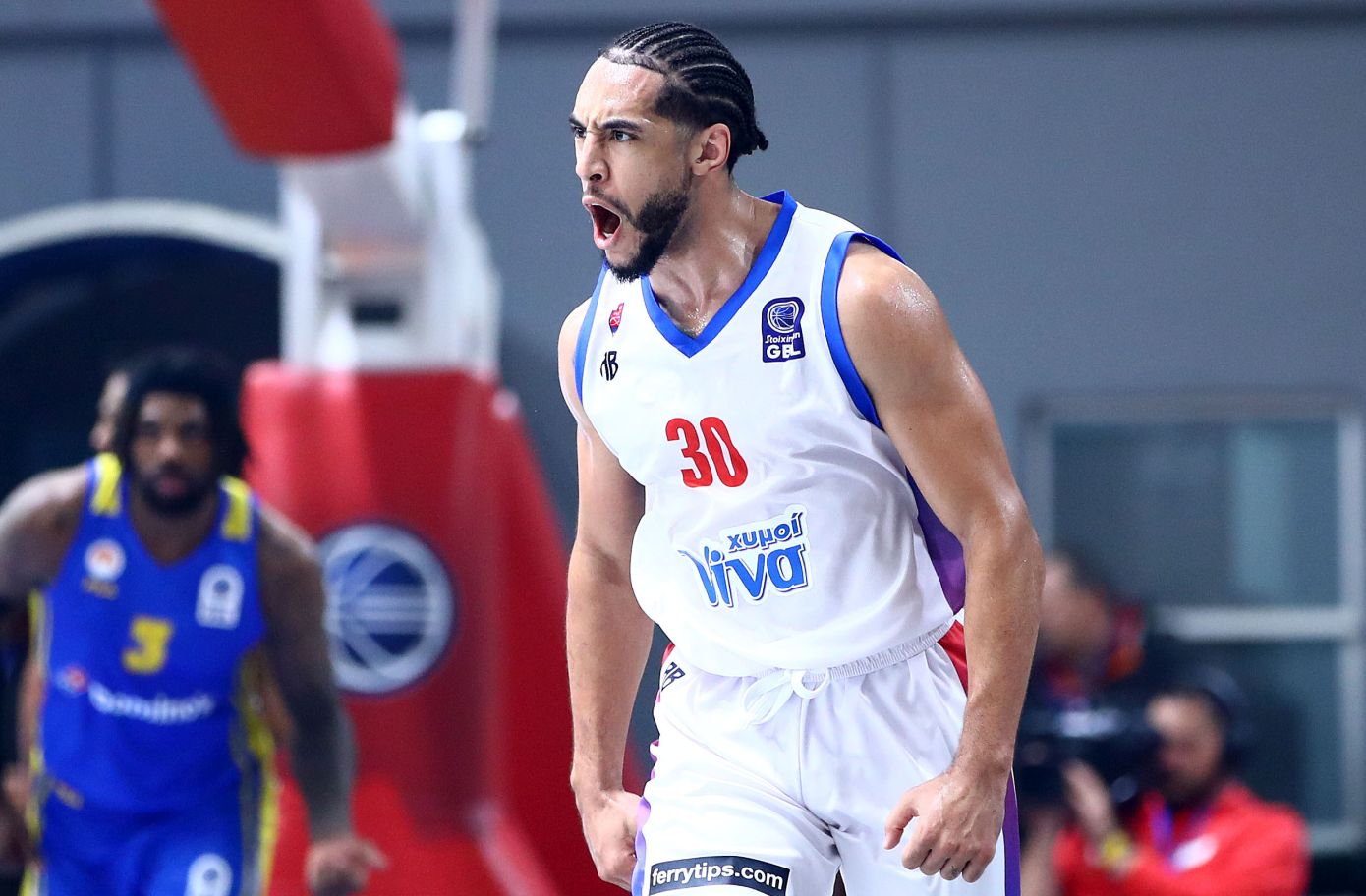 Devin Cannady, γιατί έκανες ένα αρχαιοελληνικό τατουάζ και το συνόδευσες με ένα εδάφιο της Παλαιάς Διαθήκης;