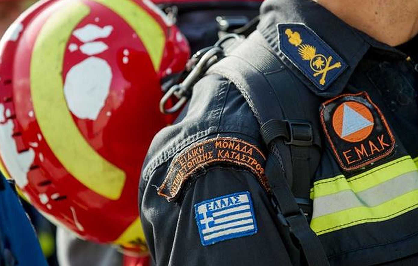 Σε εξέλιξη επιχείρηση της πυροσβεστικής για την διάσωση 4 ατόμων στον Μύτικα του Ολύμπου &#8211; Δύο ανήλικοι αναμεσά τους