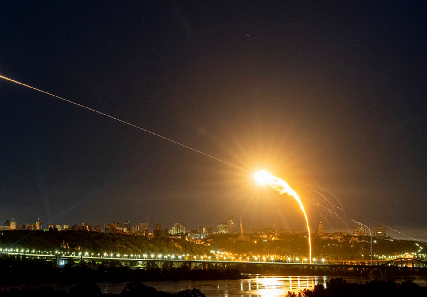 Ρωσία: Η αντιαεροπορική άμυνα κατέρριψε 95 ουκρανικά drones, εκ των οποίων έξι κατευθύνονταν προς τη Μόσχα