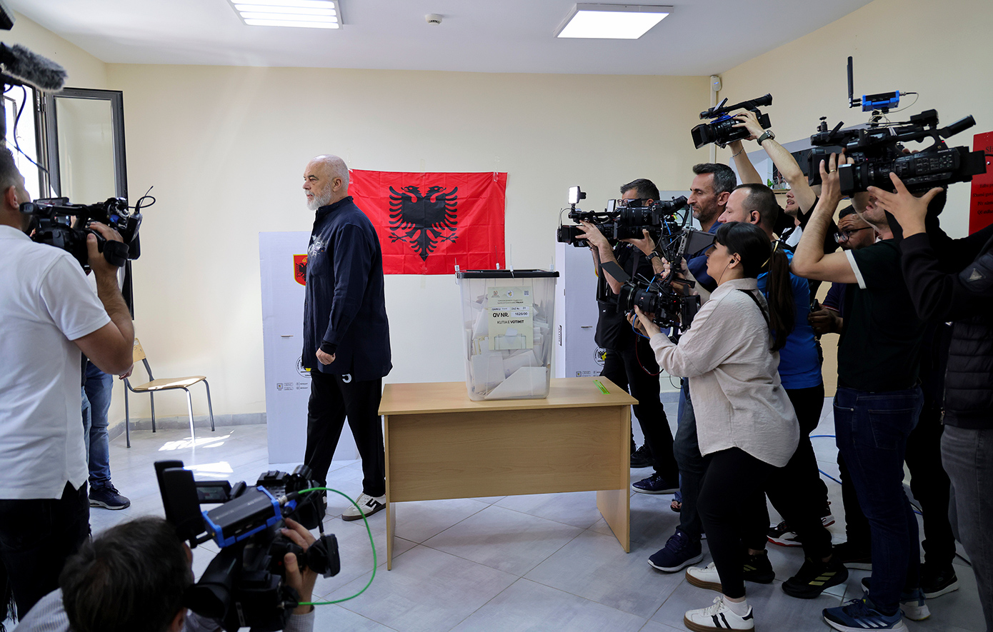 Εκλογές στην Αλβανία: Προβάδισμα για το Σοσιαλιστικό Κόμμα του Έντι Ράμα – Τι δείχνουν τα μέχρι στιγμής αποτελέσματα