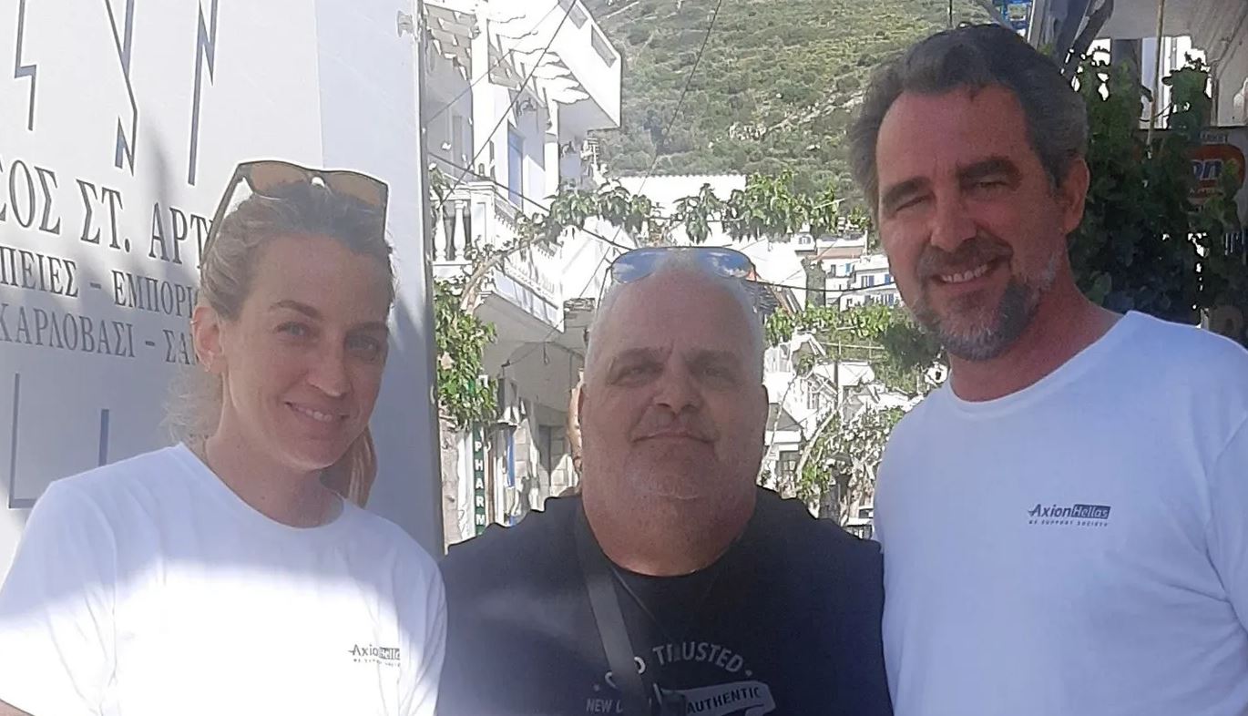 Νικόλαος Ντε Γκρες με την Χρυσή Βαρδινογιάννη στο ανατολικό Αιγαίο: «Δεν συνηθίζεται το καλωσόρισμα των κατοίκων»