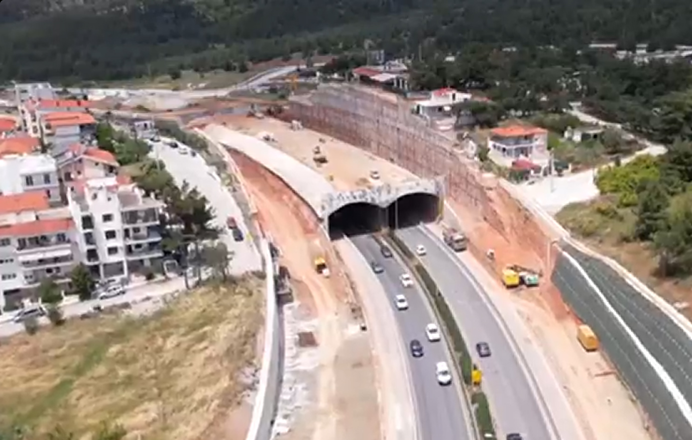 Σε πλήρη εξέλιξη το Flyover &#8211; Ήδη στο 25% η κατασκευή του εμβληματικού έργου &#8211; Ταχιάος: Εμφανής η πρόοδος