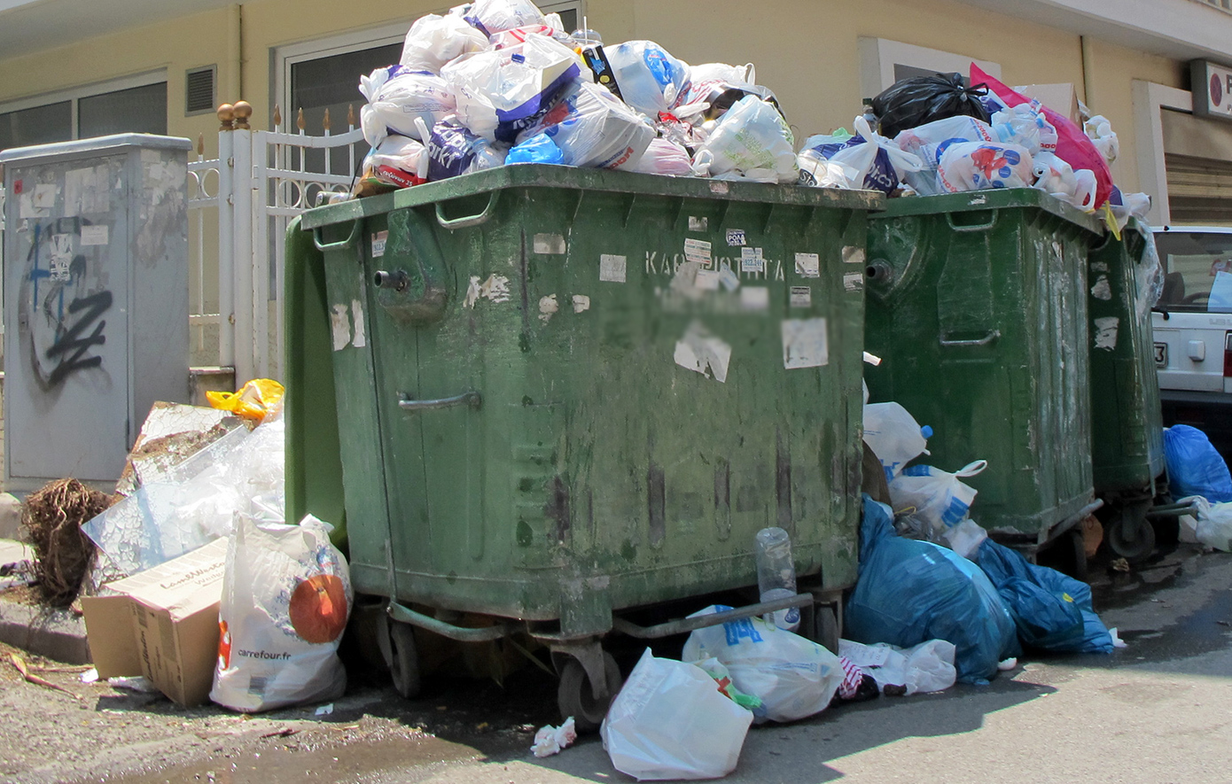 «Ήταν σοκαριστικό… είδαμε ένα χέρι στα σκουπίδια» &#8211; Εργαζόμενοι περιγράφουν πώς βρήκαν τον άστεγο μέσα στο απορριμματοφόρο