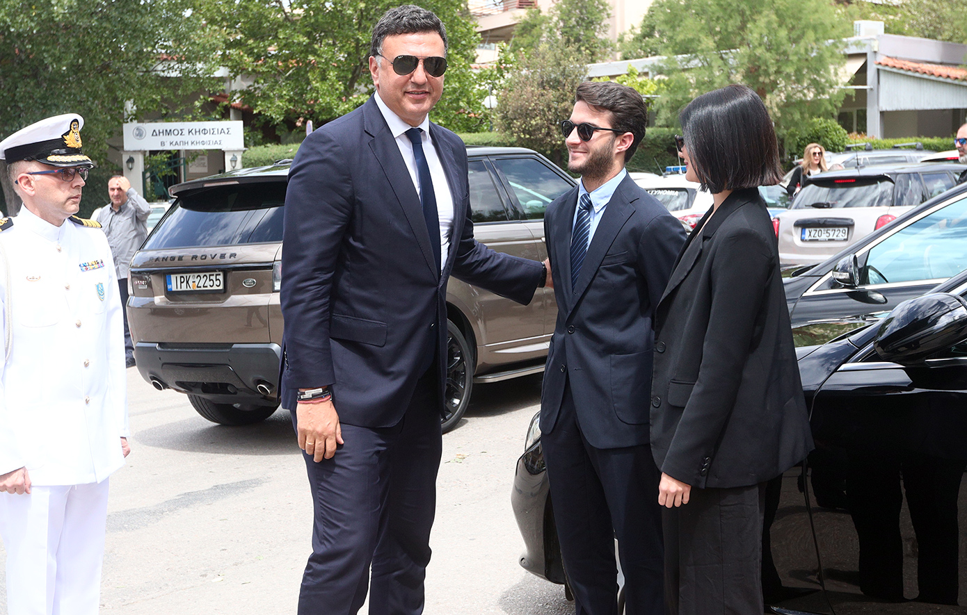 Κηδεία Πέτρου Μολυβιάτη Κηδεία Πέτρου Μολυβιάτη