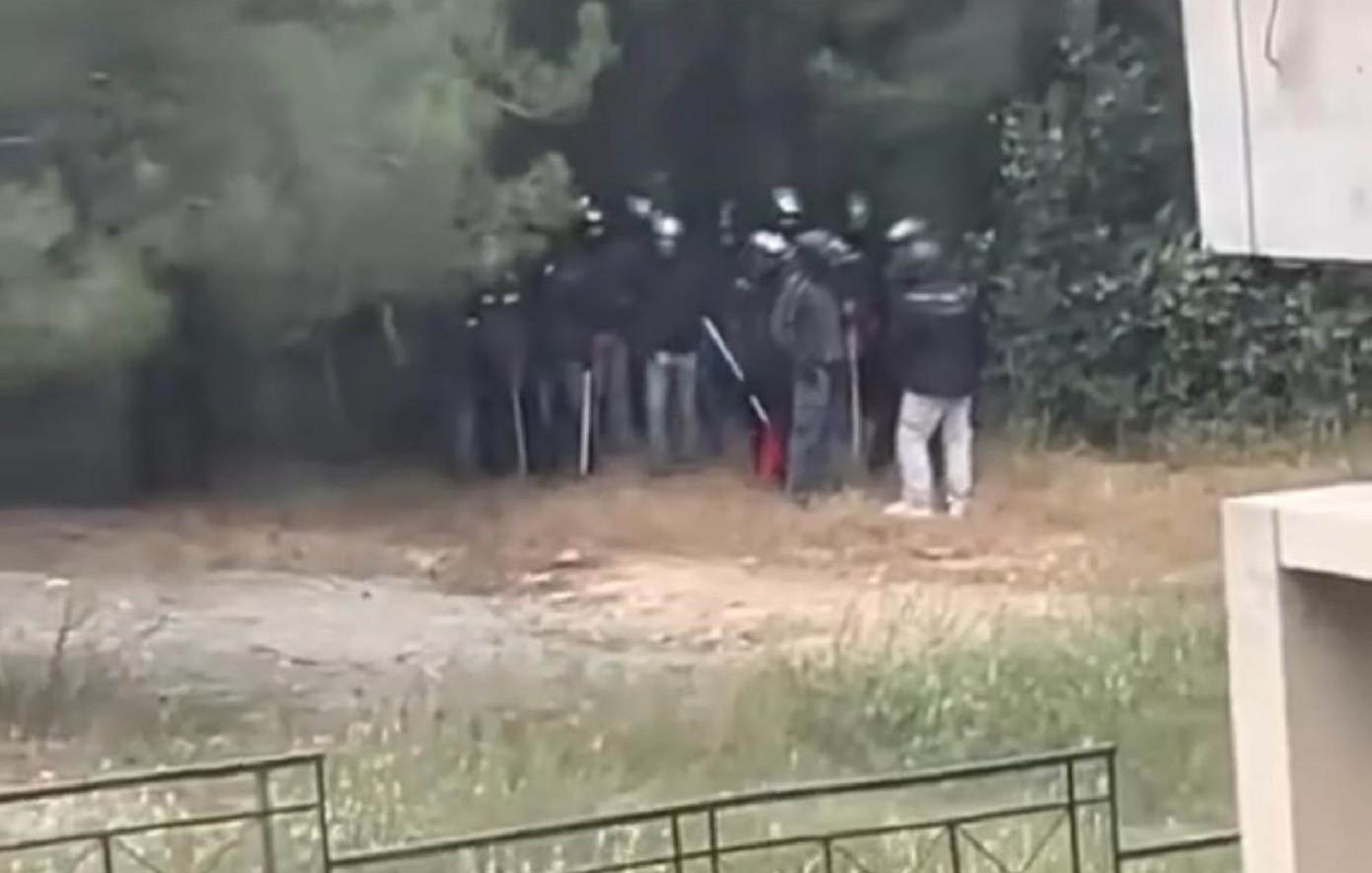 Ένταση στην Πολυτεχνειούπολη μετά από επίθεση 15 κουκουλοφόρων &#8211; Σε εξέλιξη επιχείρηση της αστυνομίας