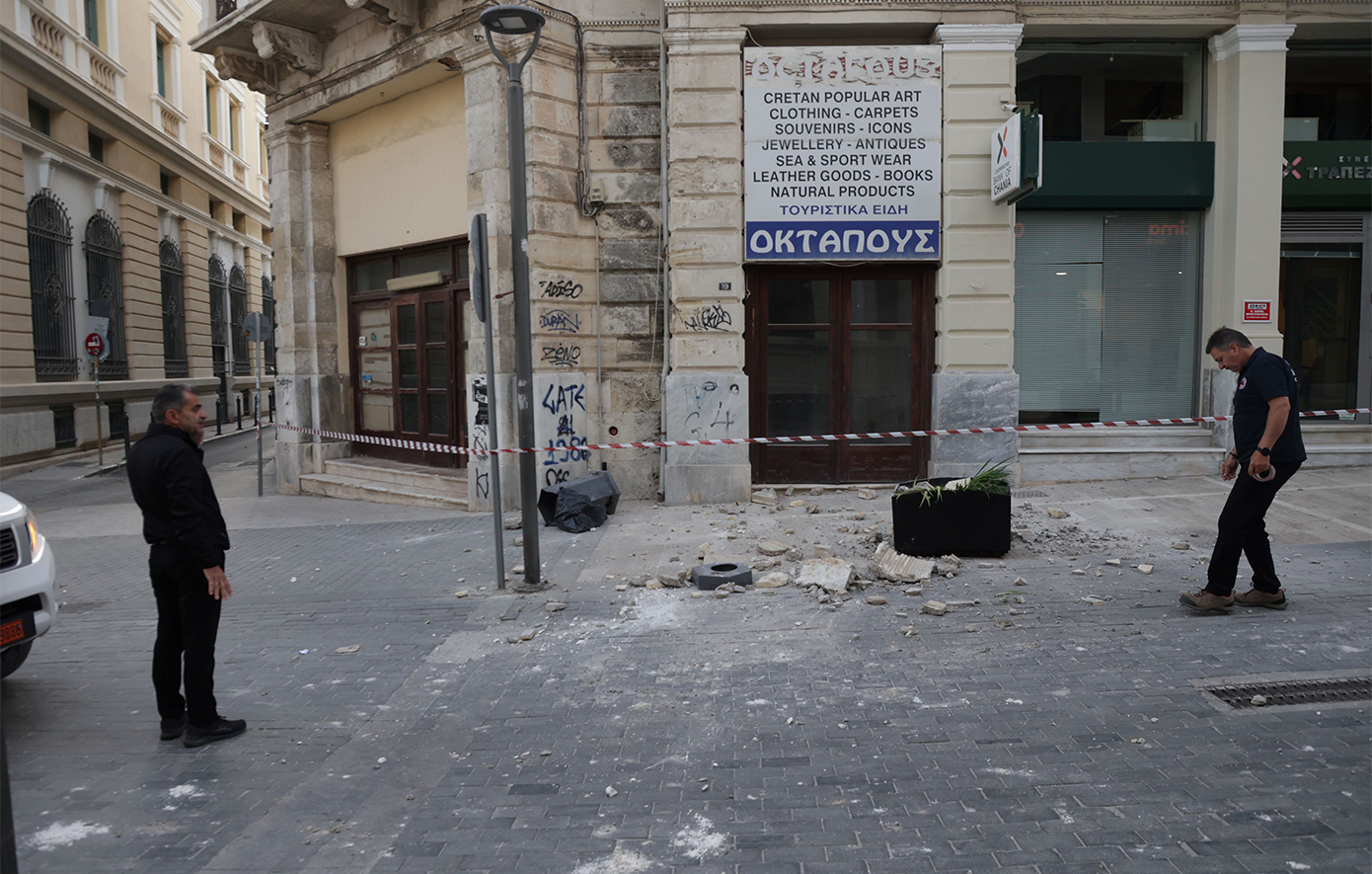 Γιατί έγινε αισθητός σε όλη σχεδόν την Ελλάδα ο σεισμός 6,1 Ρίχτερ στην Κρήτη