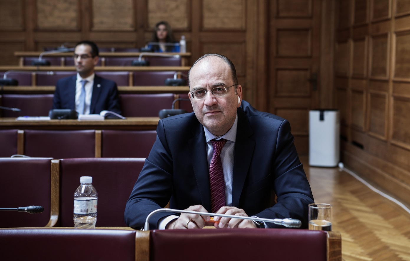 Δύσκολες ώρες για τον Μακάριο Λαζαρίδη – Πέθανε ο πατέρας του