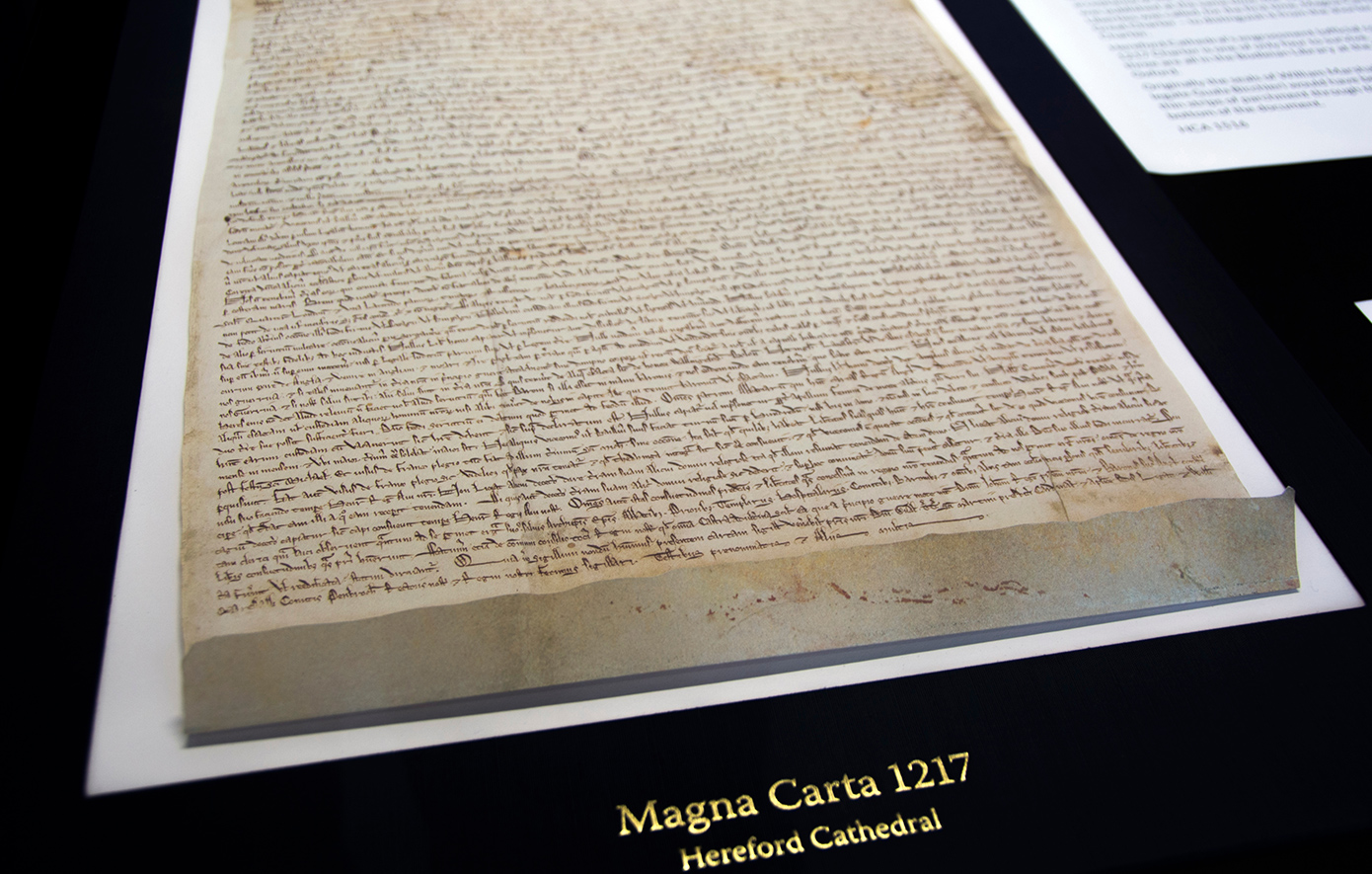 Αντίγραφο της Magna Carta που αγόρασε το Χάρβαρντ για 23 ευρώ, αποδείχθηκε αυθεντικό και κοστίζει 19 εκατ. ευρώ