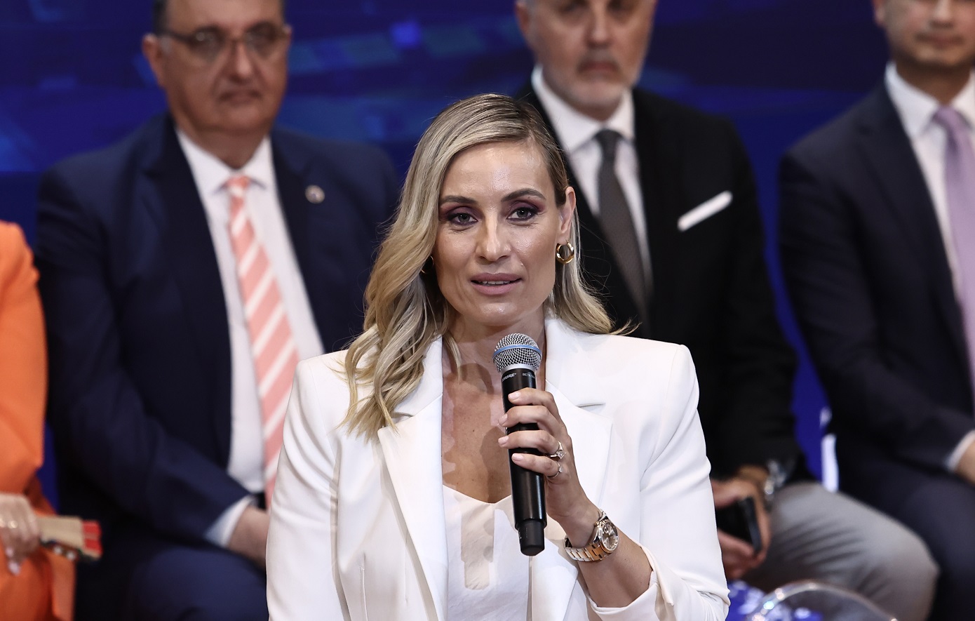Ελεονώρα Μελέτη κατά Light για τους μισαναπηρικούς στίχους: «Δεν θα γίνω viral όπως φθηνά τραγούδια που προάγουν ευτελείς ιδέες»