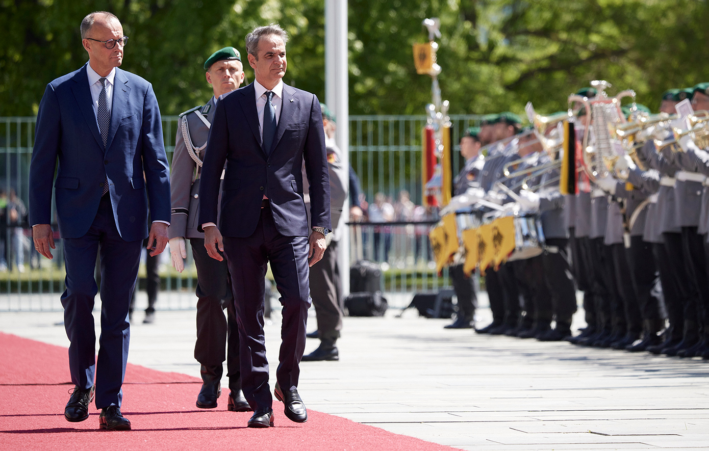 Συνάντηση Μητσοτάκη – Μερτς στο Βερολίνο Συνάντηση Μητσοτάκη – Μερτς στο Βερολίνο