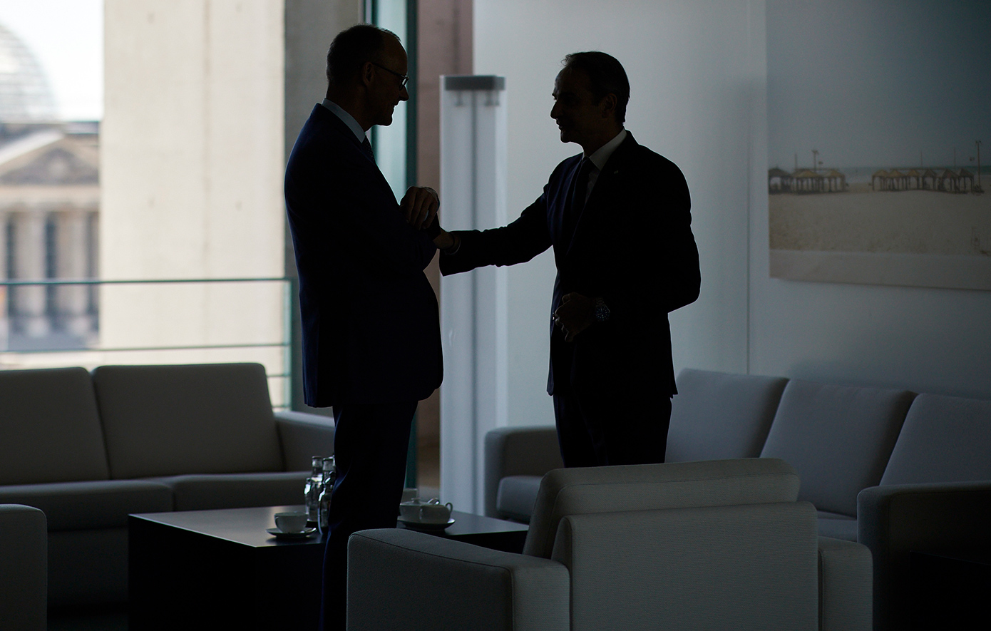 Συνάντηση Μητσοτάκη – Μερτς στο Βερολίνο Συνάντηση Μητσοτάκη – Μερτς στο Βερολίνο