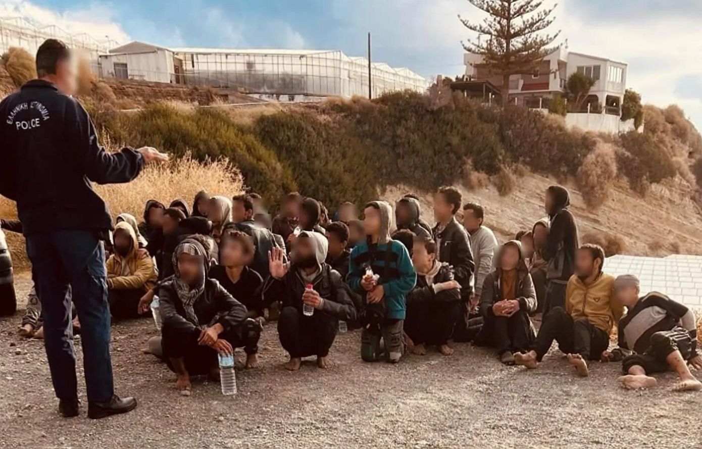 Καταιγισμός αφίξεων στα νότια της Κρήτης: Πάνω από 500 μετανάστες διασώθηκαν το τελευταίο διήμερο