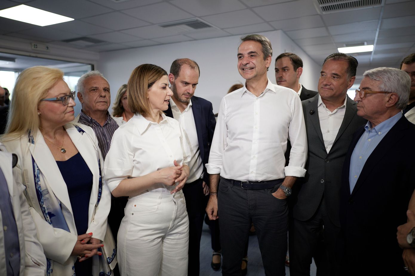 Στο ανακαινισμένο Κέντρο Υγείας Μεγάρων ο Κυριάκος Μητσοτάκης: Το είπαμε και το κάναμε &#8211; Εκλογές το 2027