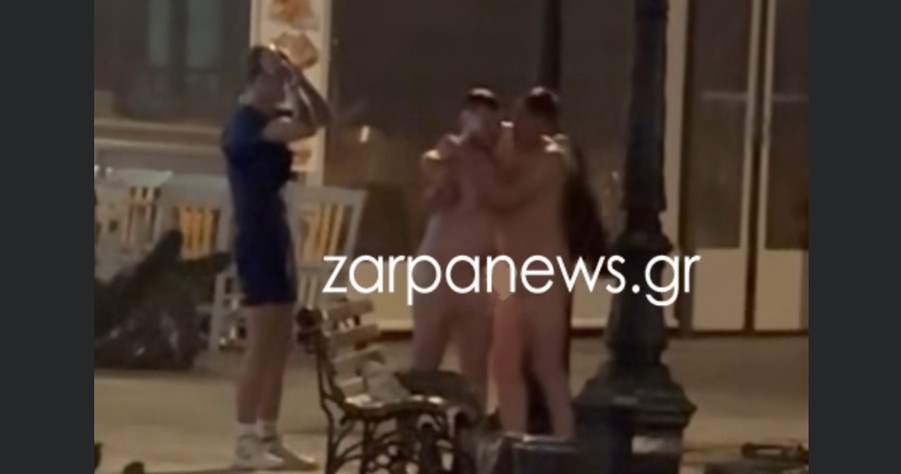 Ναύτες από βρετανικό αεροπλανοφόρο κυκλοφορούσαν γυμνοί στο Ενετικό Λιμάνι των Χανίων