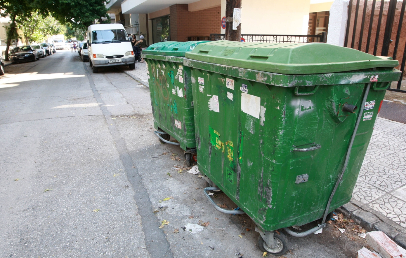 Φρίκη στη Θεσσαλονίκη: Νεκρό βρέφος βρέθηκε με τον πλακούντα σε κάδο απορριμμάτων