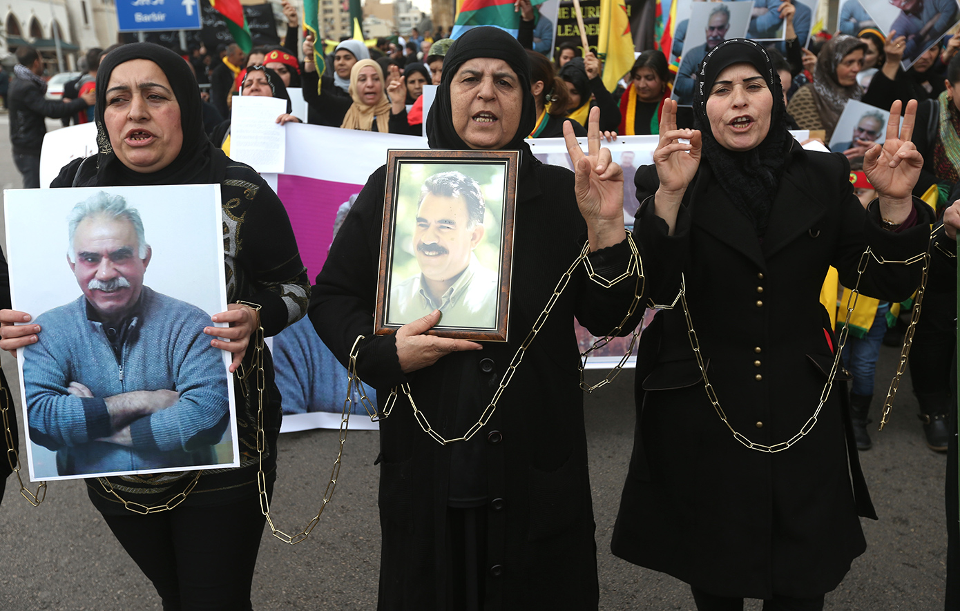 Ο ένοπλος αγώνας του PKK, ο «Άπο» σε εγκαταστάσεις της ΕΥΠ, η απαγωγή του Οτσαλάν από την ΜΙΤ και το τέλος μιας εποχής