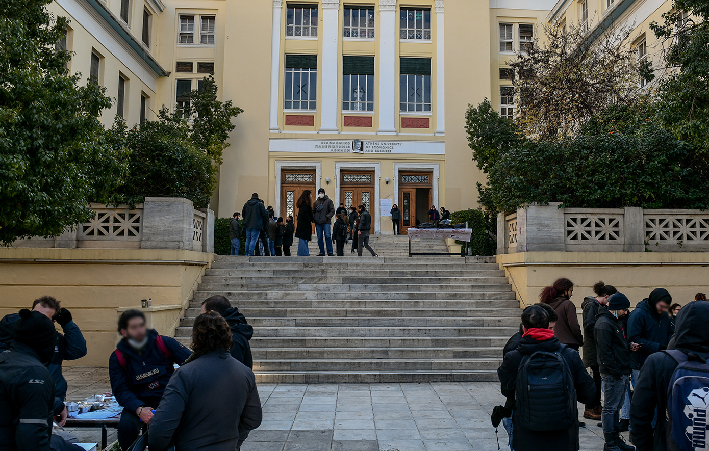 Νίκος Παπαϊωάννου: Αυτοδίκαιη αναστολή της φοιτητικής ιδιότητας έως 24 μήνες σε περίπτωση ποινικής δίωξης