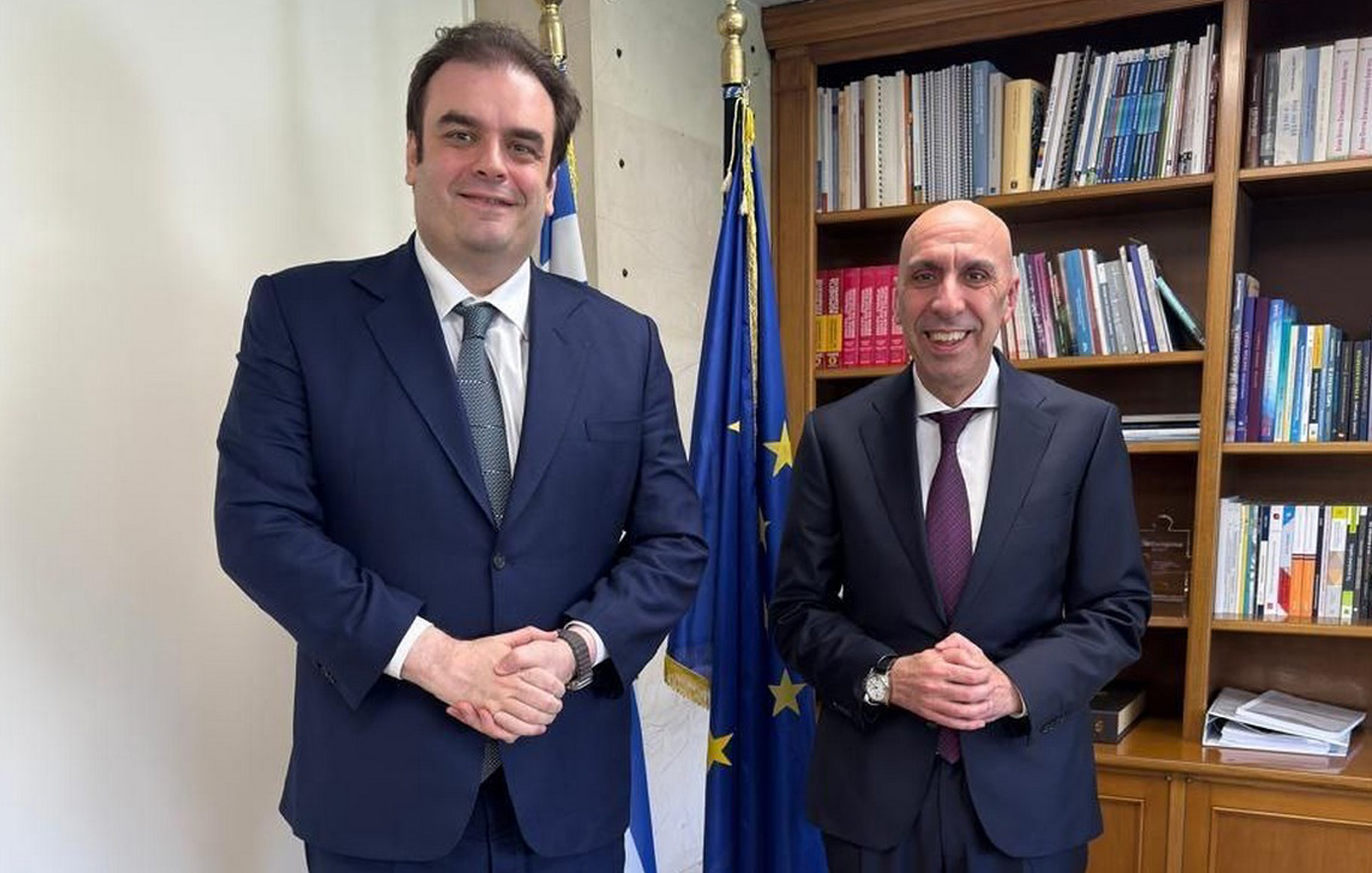 Ενίσχυση επενδύσεων, φορολογική σταθερότητα και χρηματοδοτικά εργαλεία στο επίκεντρο της συνάντησης Πιερρακάκη &#8211; Μπρατάκου