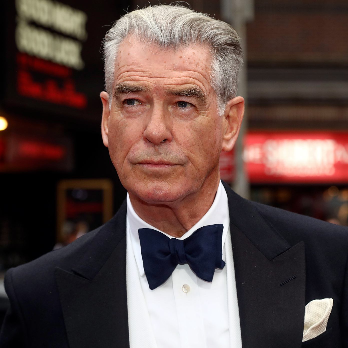 Πιρς Μπρόσναν Πιρς Μπρόσναν