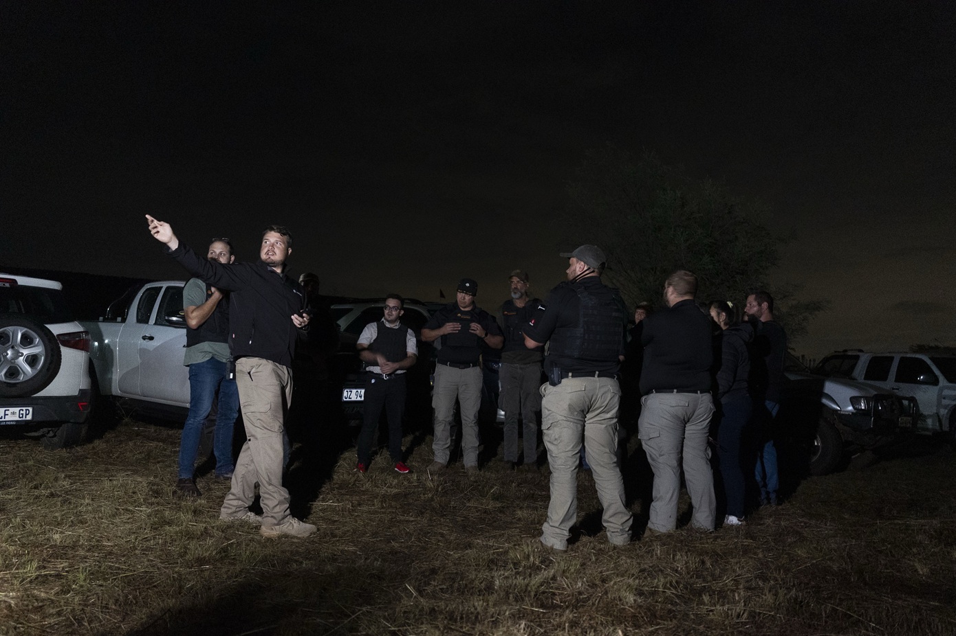 Οι πρώτοι λευκοί Νοτιοαφρικανοί βρίσκονται καθ&#8217; οδόν προς τις Ηνωμένες Πολιτείες ως πρόσφυγες