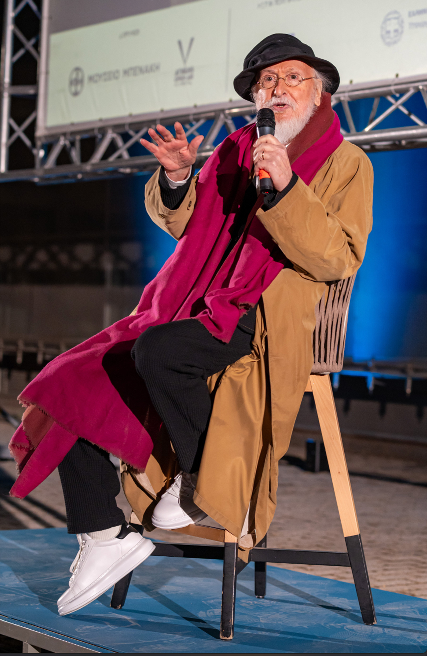 Χαίρω πολύ, Σαββόπουλος