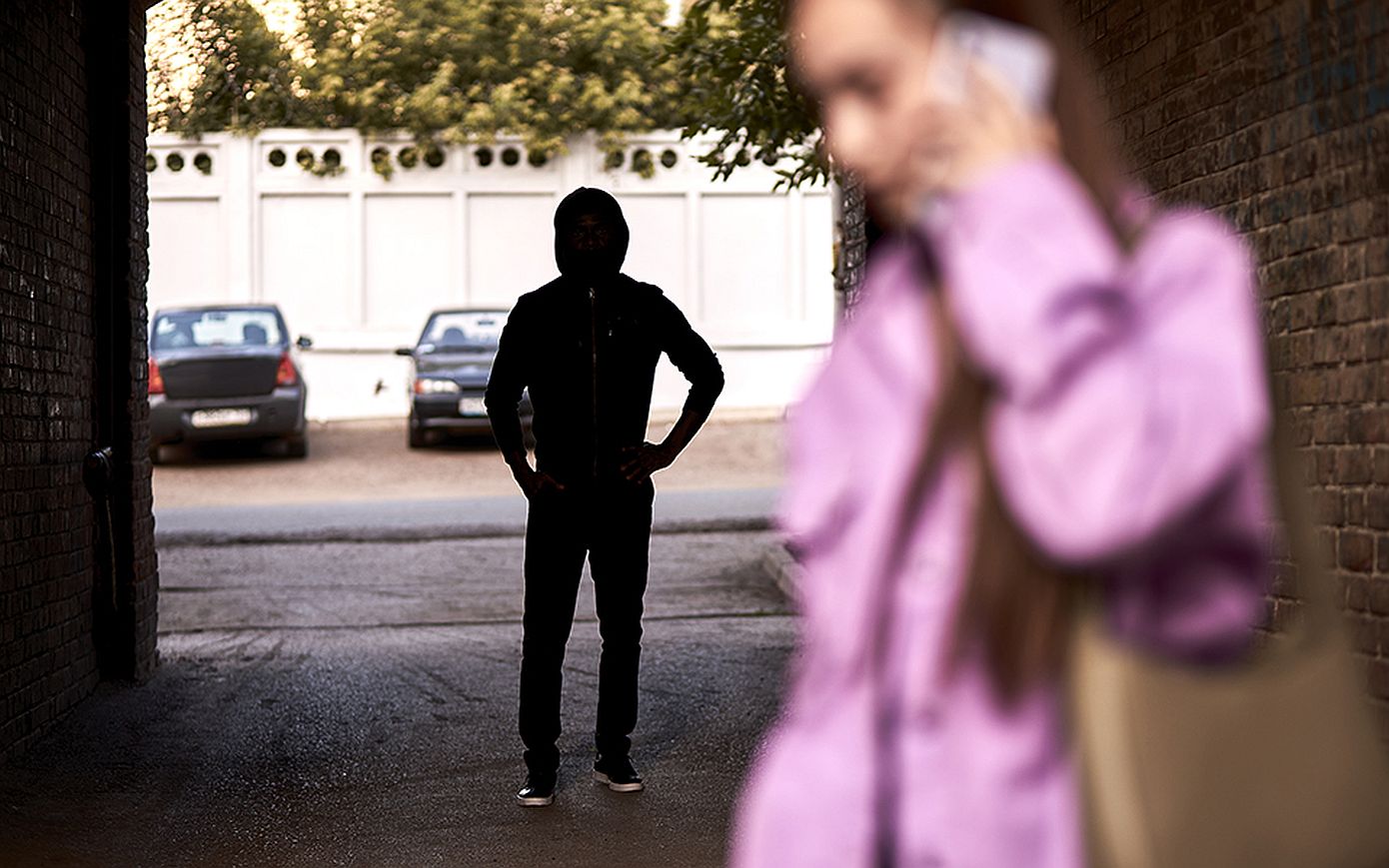 Σοκαριστικές καταγγελίες δυο γυναικών για stalking από υψηλόβαθμο στρατιωτικό &#8211; «Να μην ζήσει καμία άλλη την κόλαση που περάσαμε»