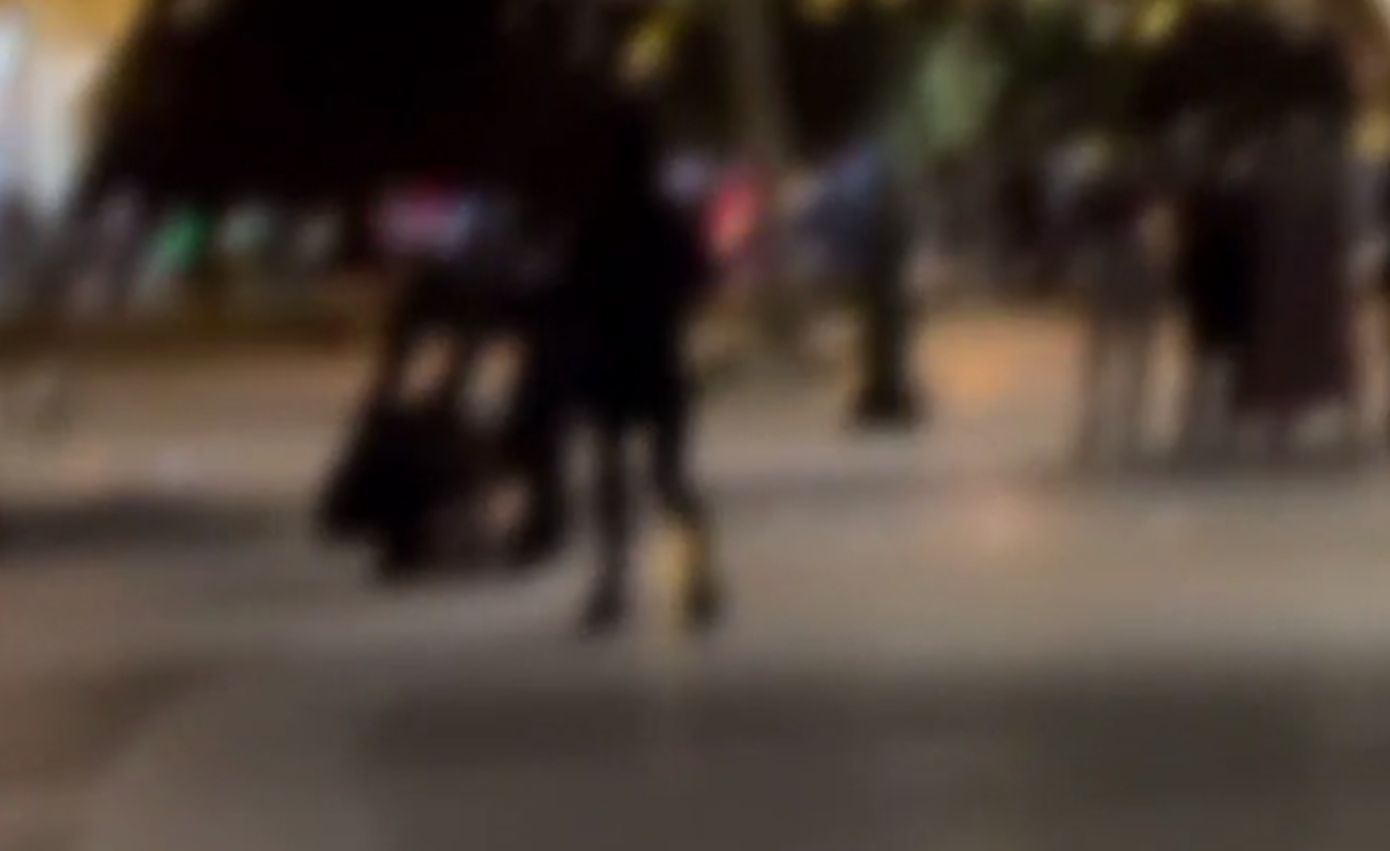Καρέ καρέ ο άγριος καβγάς μεταξύ δύο 14χρονων κοριτσιών στη Θεσσαλονίκη