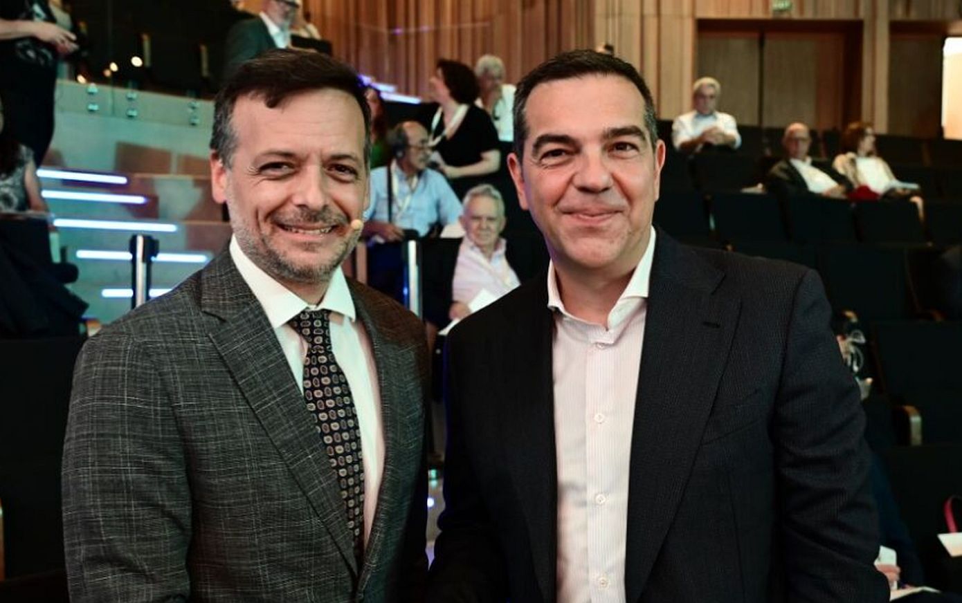 Ο Αλέξης Τσίπρας και ο Χάρης Δούκας παρακολουθούν μαζί το μεγάλο ντέρμπι Παναθηναϊκός &#8211; Ολυμπιακός