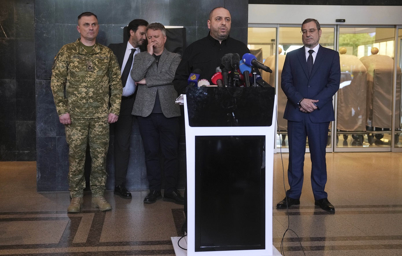 «Η Ρωσία μας απείλησε με αιώνιο πόλεμο» &#8211; Προσφέρει το Βατικανό για νέες διαπραγματεύσεις ο πάπας Λέων ΙΔ’