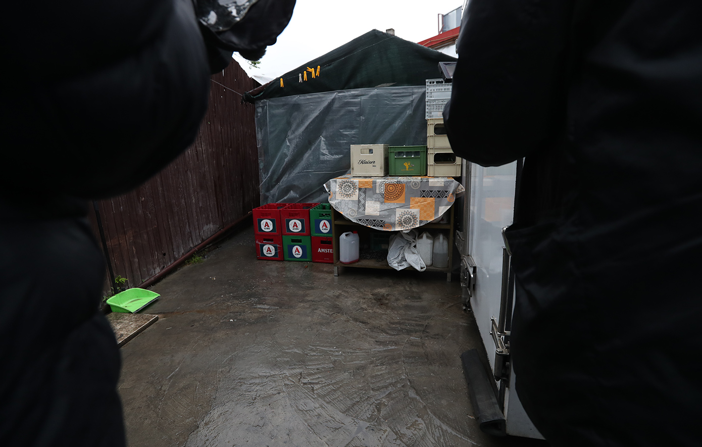 Νέες συγκλονιστικές πληροφορίες για το θρίλερ στη Θεσσαλονίκη: Έμβρυο 4 μηνών βρέθηκε πίσω από την καντίνα Νέες συγκλονιστικές πληροφορίες για το θρίλερ στη Θεσσαλονίκη: Έμβρυο 4 μηνών βρέθηκε πίσω από την καντίνα