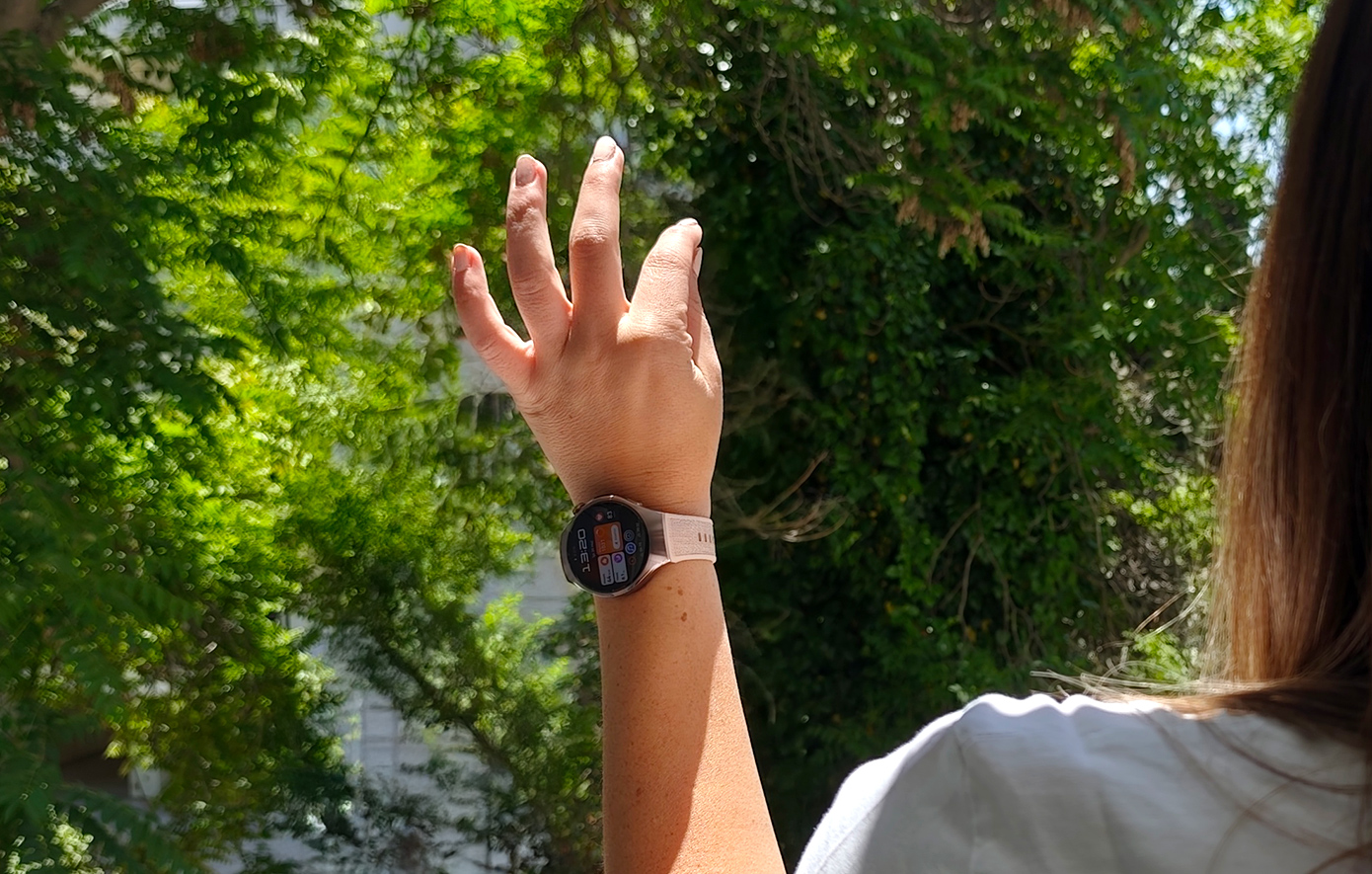 Το Huawei Watch 5 είναι η πιο κομψή tech εμπειρία στον καρπό σου: X-TAP και smart gestures με ένα άγγιγμα των δαχτύλων
