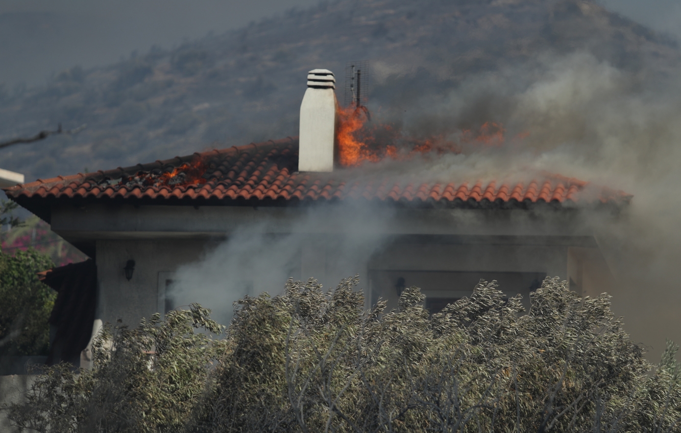 φωτια παλαια φωκαια