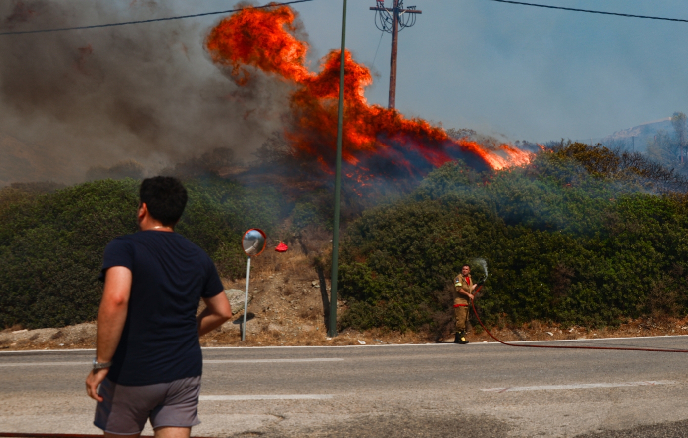 φωτια παλαια φωκαια