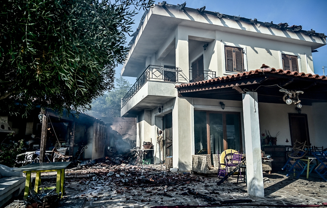 φωτια παλαια φωκαια