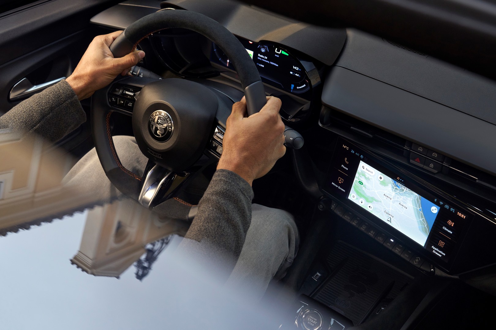 Στην Ελλάδα η Alfa Romeo Junior Intensa Στην Ελλάδα η Alfa Romeo Junior Intensa