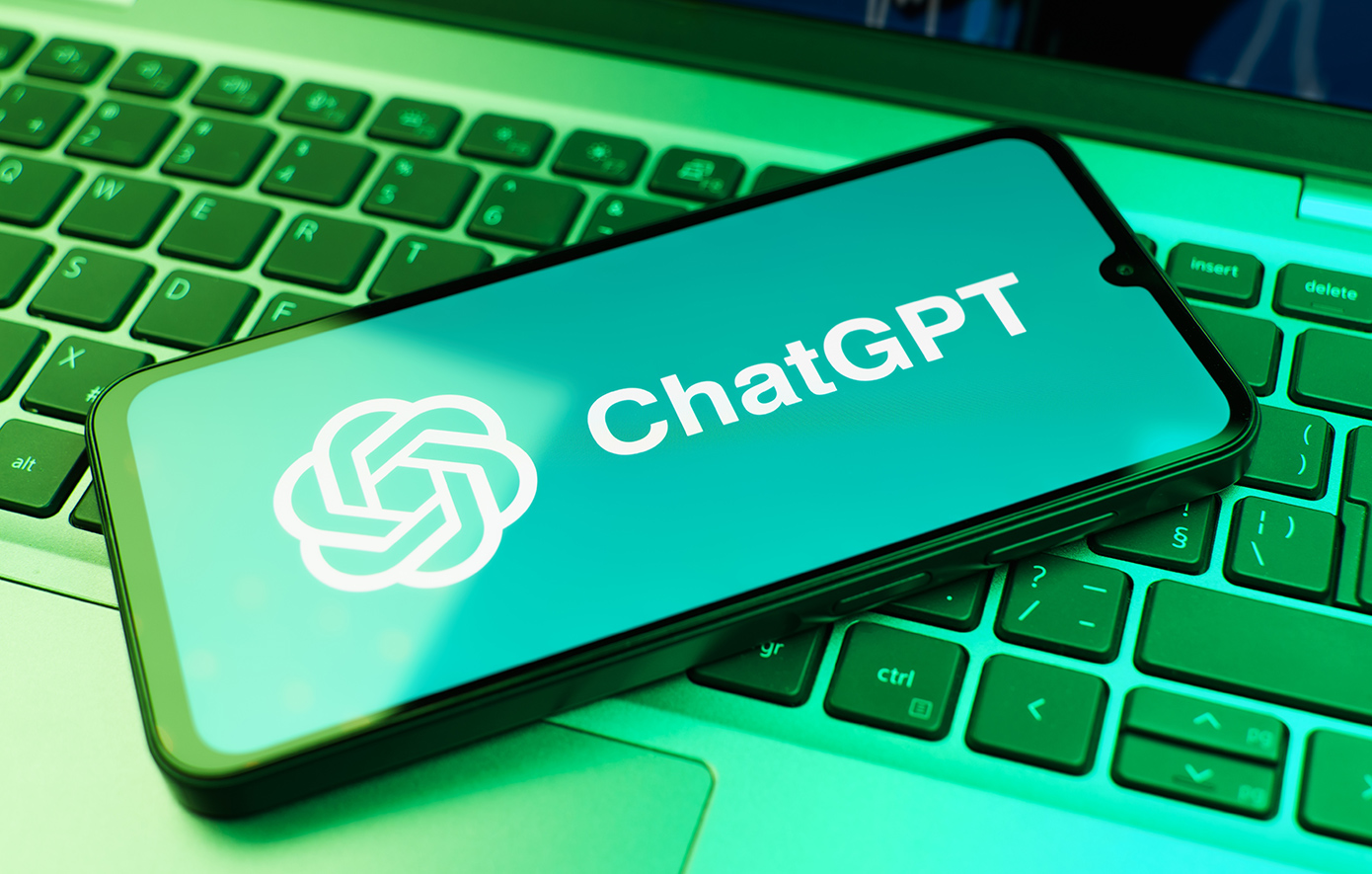 Όσοι χρησιμοποιούν το ChatGPT γίνονται… χαζοί: Πώς η τεχνητή νοημοσύνη φθείρει τον εγκέφαλο