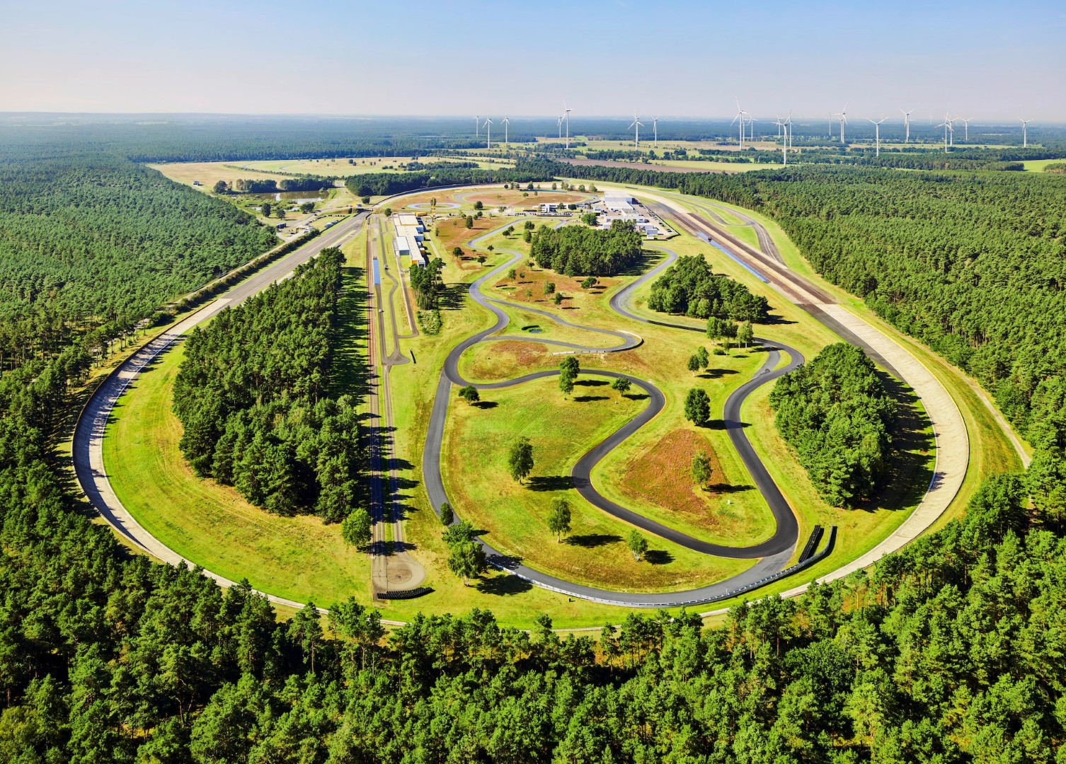 Η ασφάλεια των ελαστικών περνάει από το Contidrom Η ασφάλεια των ελαστικών περνάει από το Contidrom