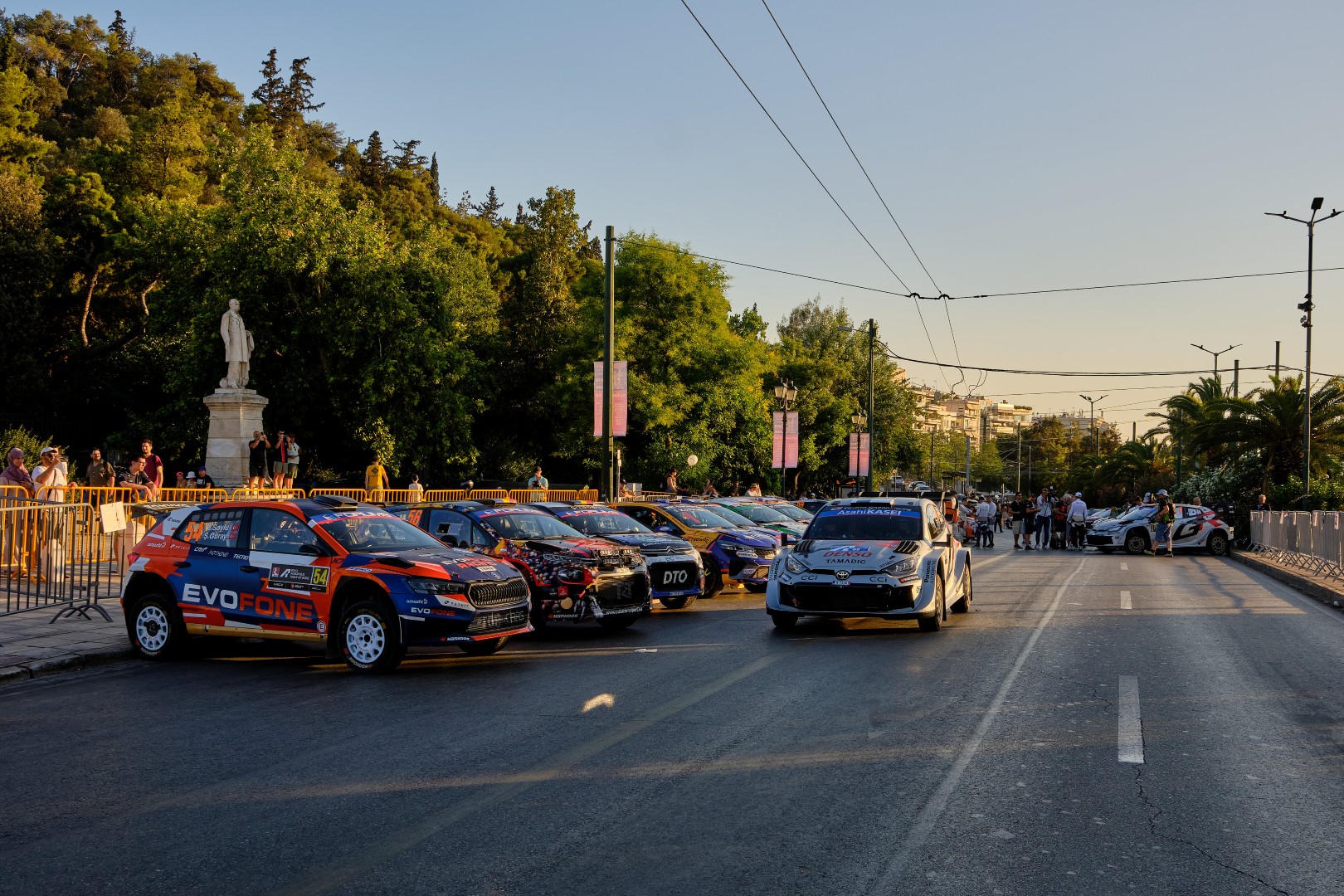 EKO Athens Super Special Stage: Ταχύτεροι οι Ogier και Tanak στην Υπερειδική