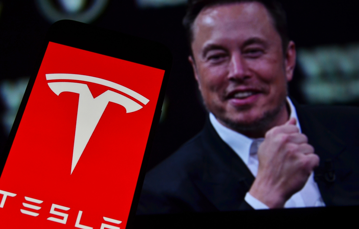 Η Tesla μπορεί να χάσει δισεκατομμύρια αν περάσει το νομοσχέδιο του Τραμπ που «κατακεραυνώνει» ο Μασκ