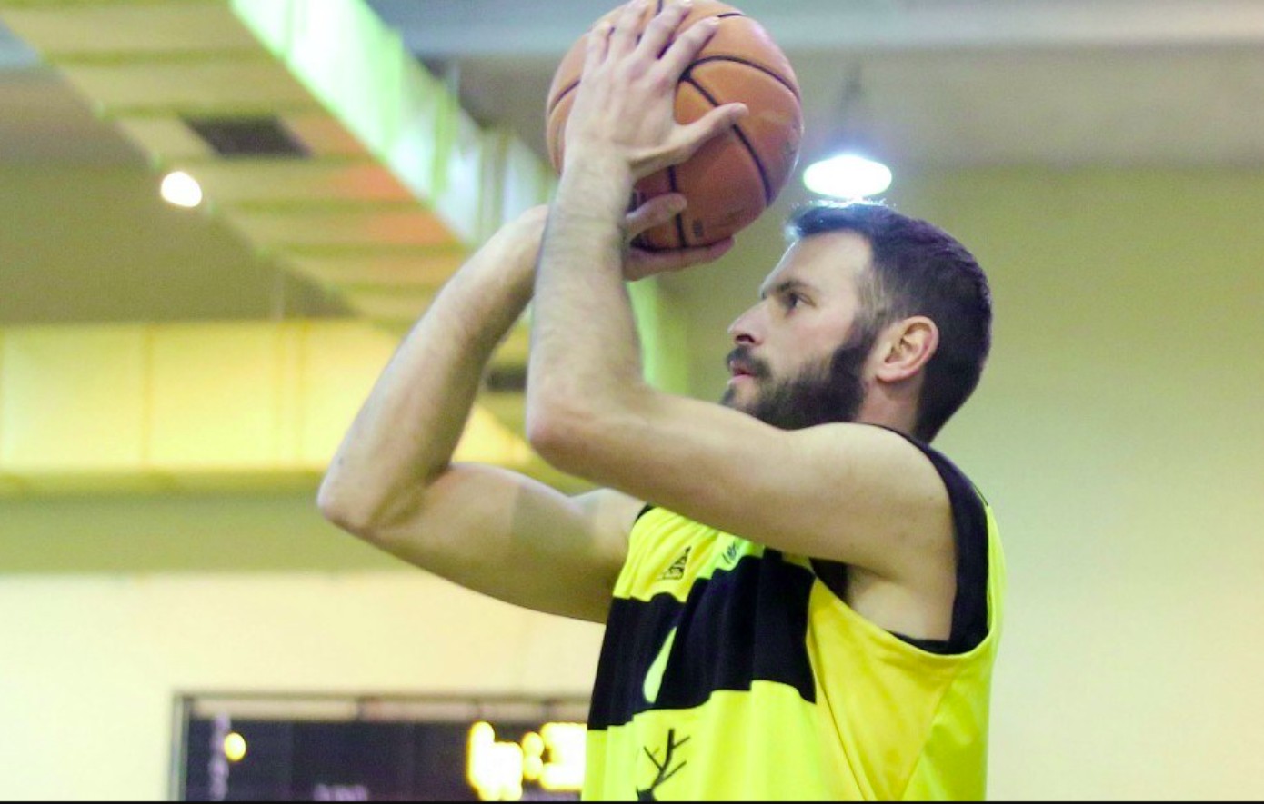 Ακάθεκτος ο 44χρονος Αντώνης Φώτσης: Ανανέωσε με τον Ηλυσιακό