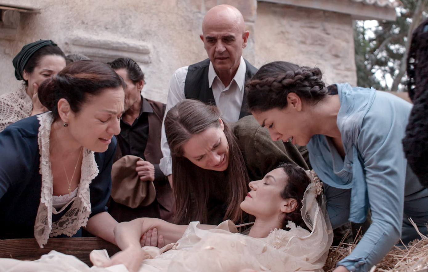 Ο Χαραλάμπης προσεύχεται στον Θεό να σωθεί η Θεώνη