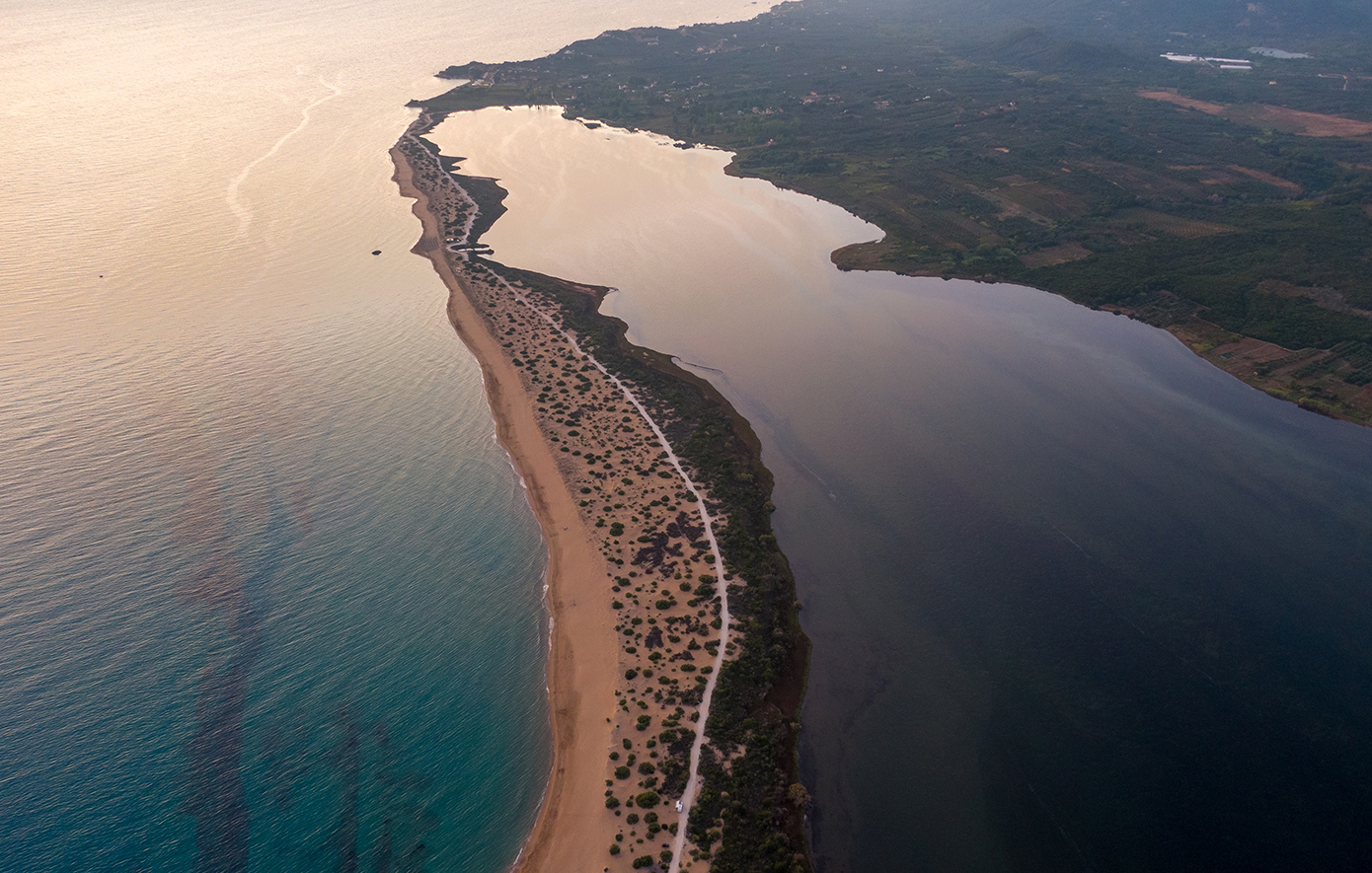 Παραλία Χαλικούνας Κέρκυρα