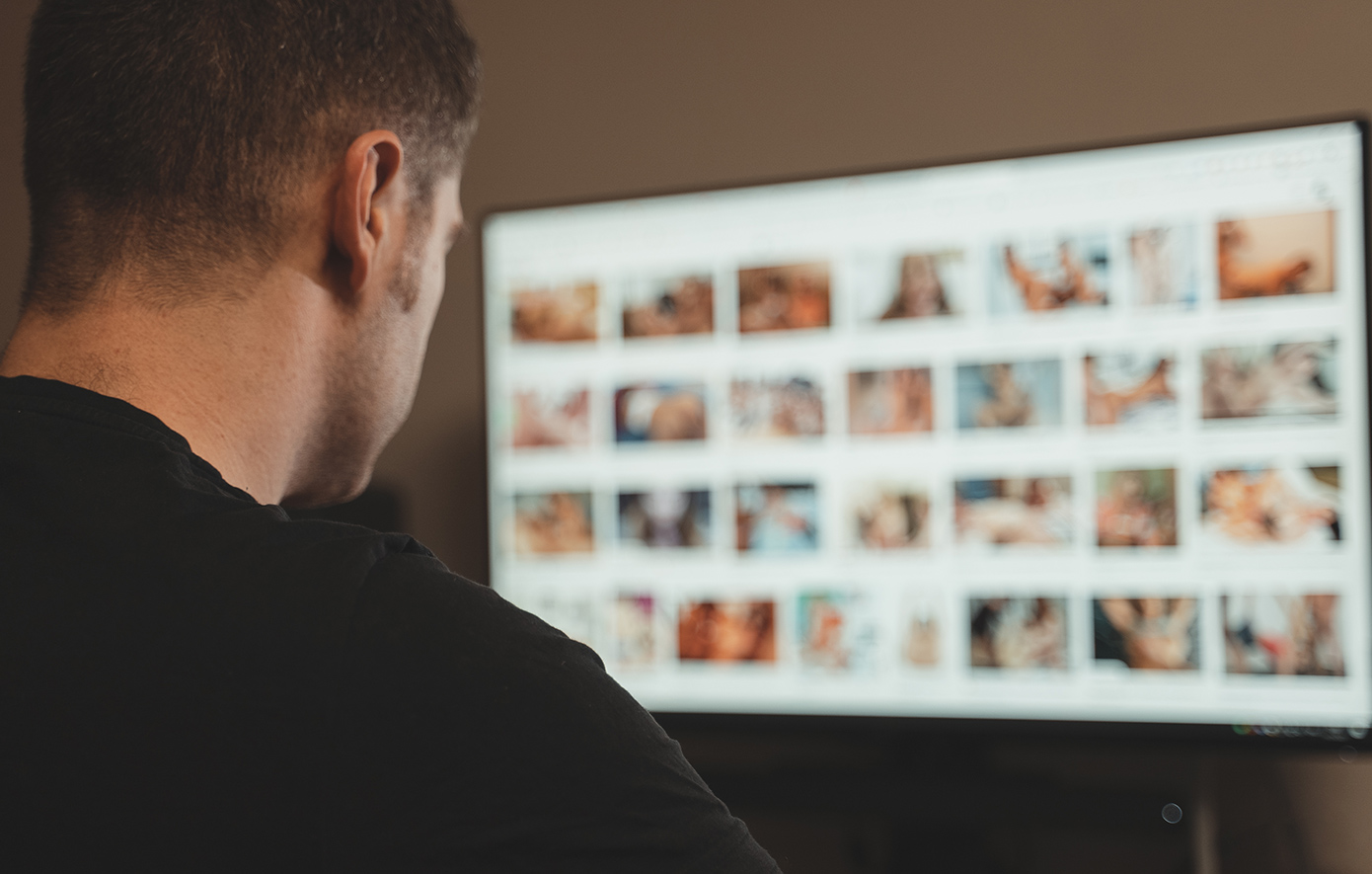 Ιστοσελίδες ενηλίκων