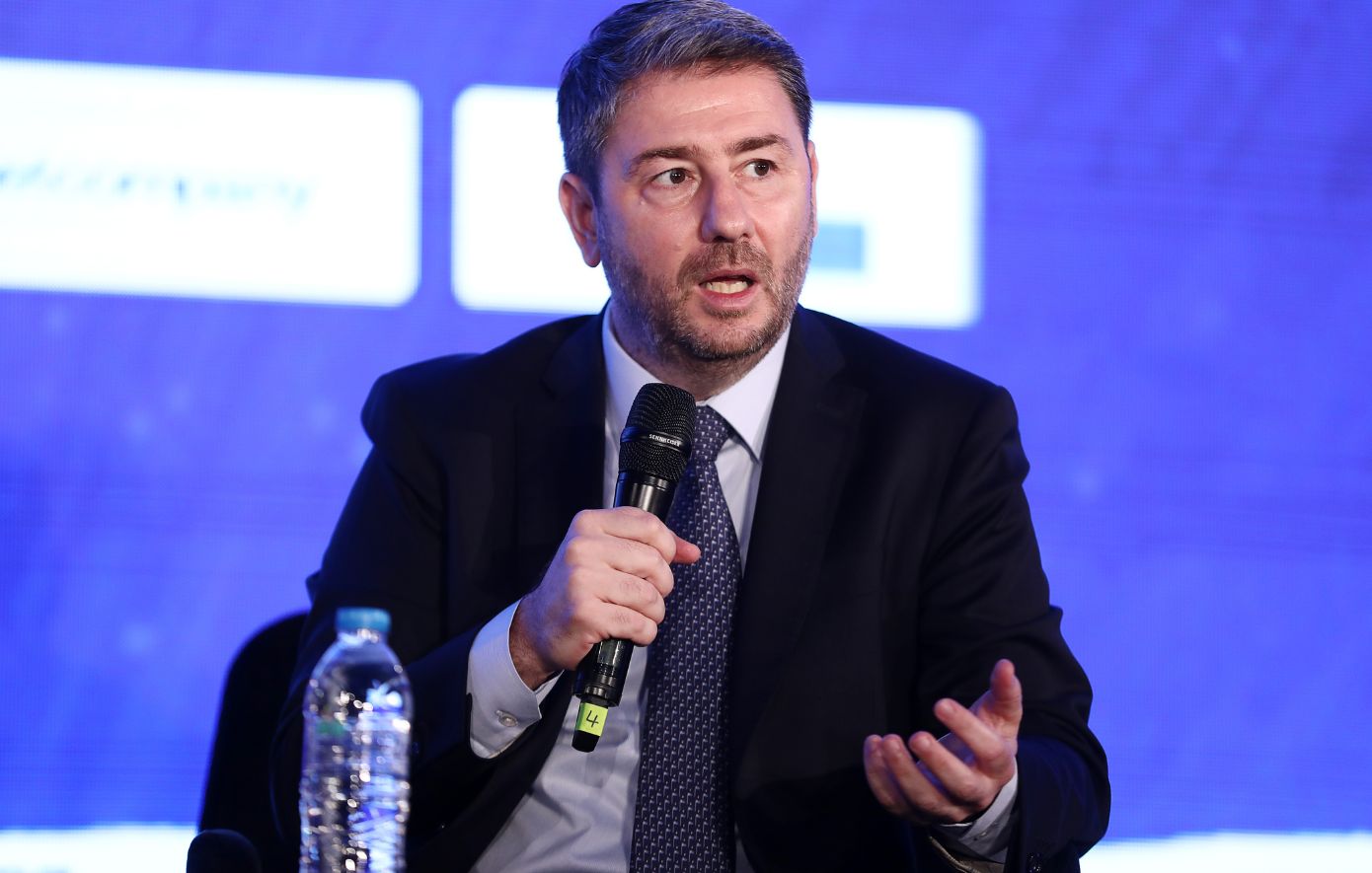 Ανδρουλάκης: Δεν ζητάμε από τον ελληνικό λαό λευκή επιταγή, δεσμευόμαστε για ένα κυβερνητικό πρόγραμμα με αντίκρυσμα